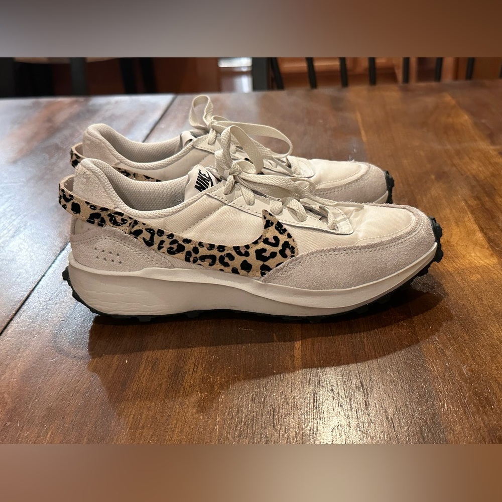 Nike Women's Waffle Debut Leopard Shoes, Size 6